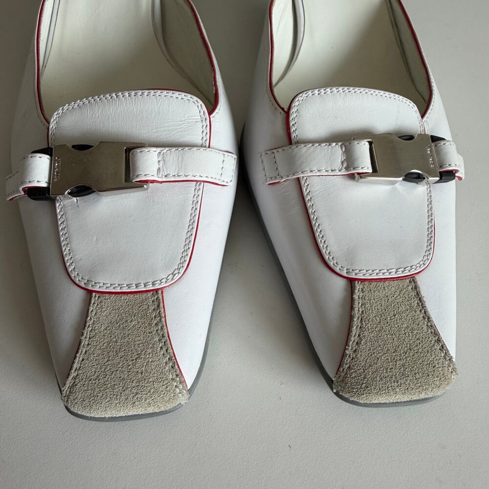 Vintage Prada (39/US 9) Y2K White Leather Square Toe Kitten Heel Mules - Picture 6 of 11